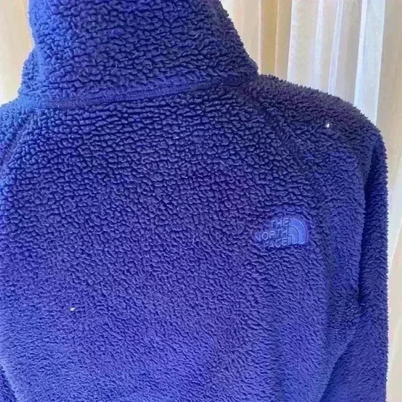 Cozy THE NORTH FACE Jacket - Gorgeous vibrant Purple Color - Picture 12 of 12